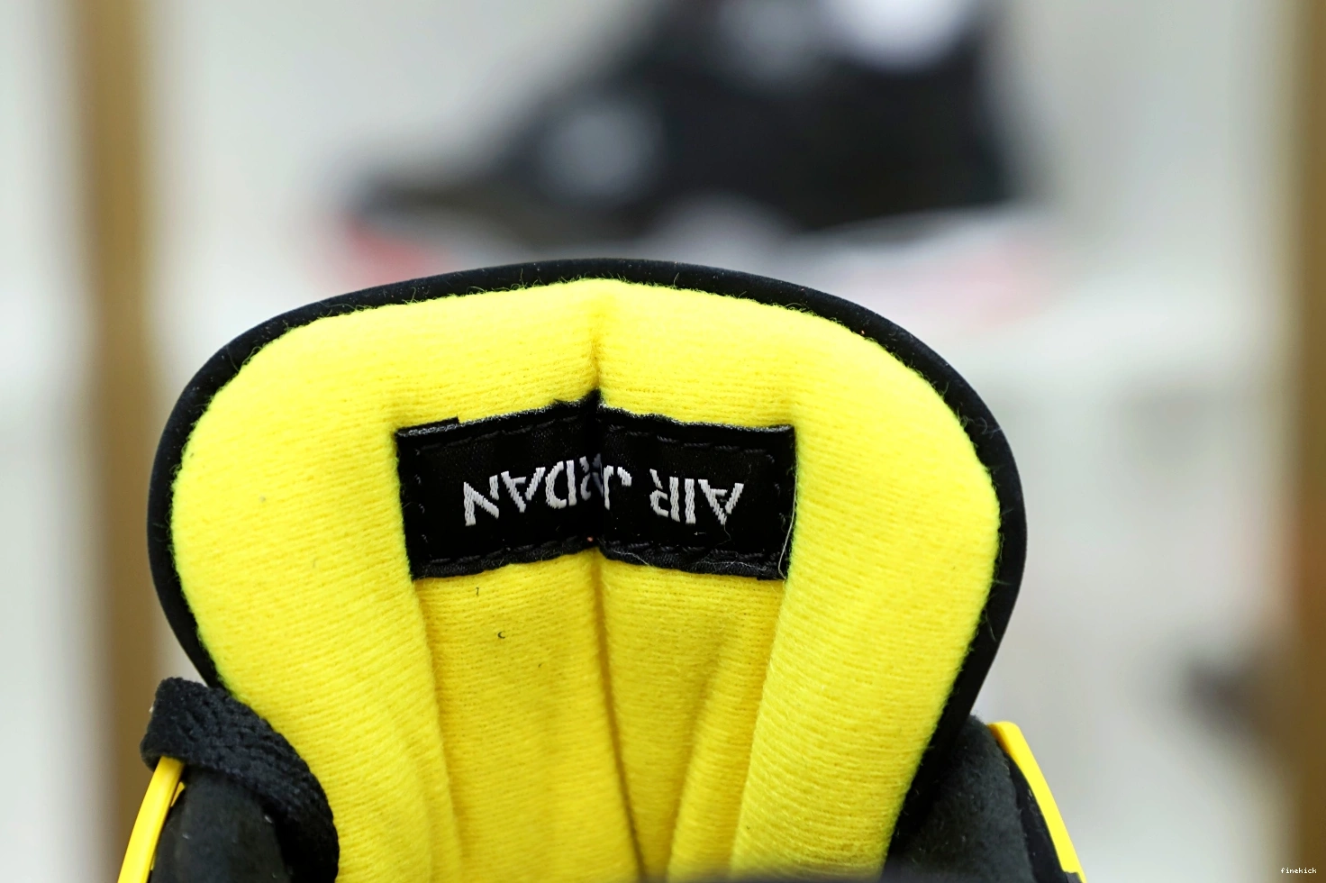 Jordan4 2023 Air Jordan  thunder 0804